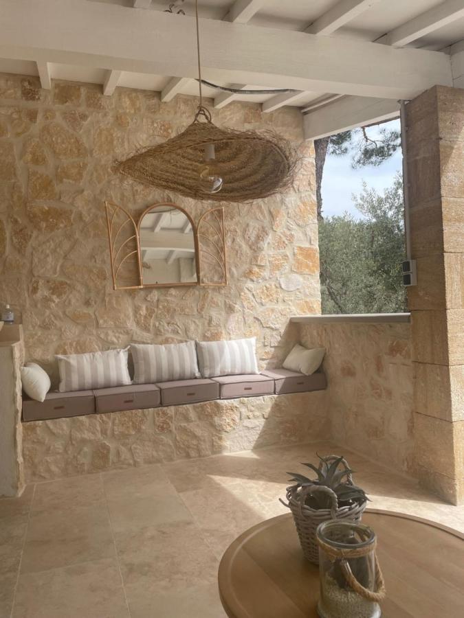 La Meridienne Mouries Εξωτερικό φωτογραφία
